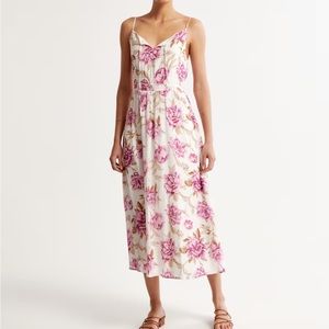 Abercrombie & Fitch Crinkle Textured Smocked Waist Midi Dress